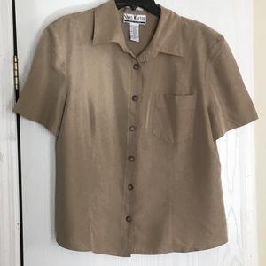 Sheri Martin blouse size 18.
